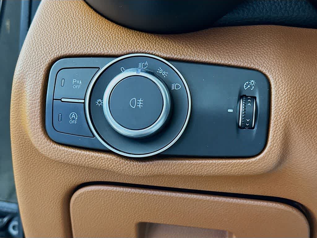 Thumbnail: 2018 Alfa Romeo Giulia - 27