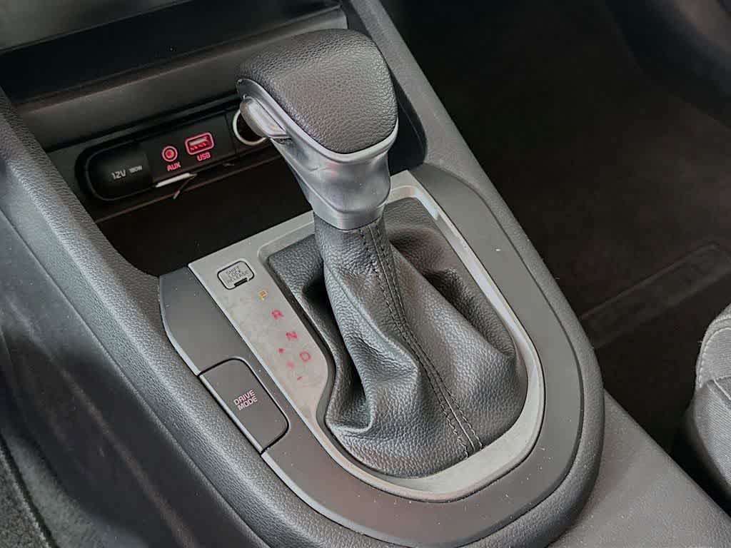 Thumbnail: 2019 Kia Forte - 17