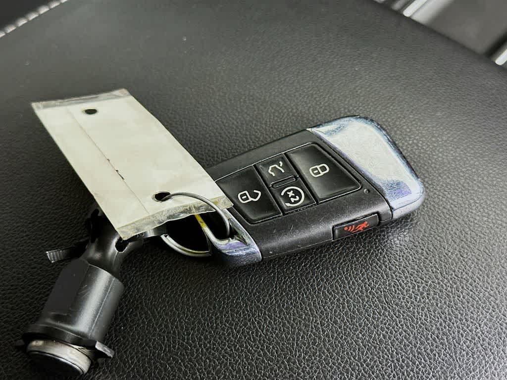 Thumbnail: 2021 Volkswagen Atlas - 21