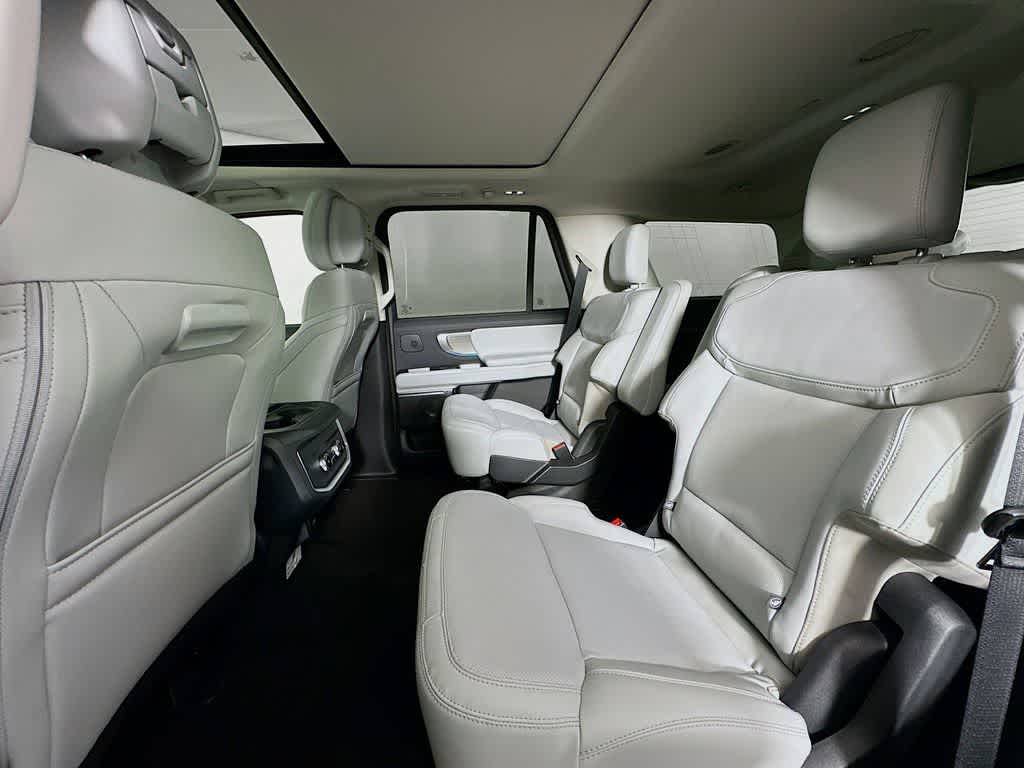 Thumbnail: 2026 Ford Expedition - 14