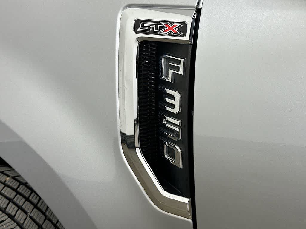 Thumbnail: 2020 Ford Econoline - 7