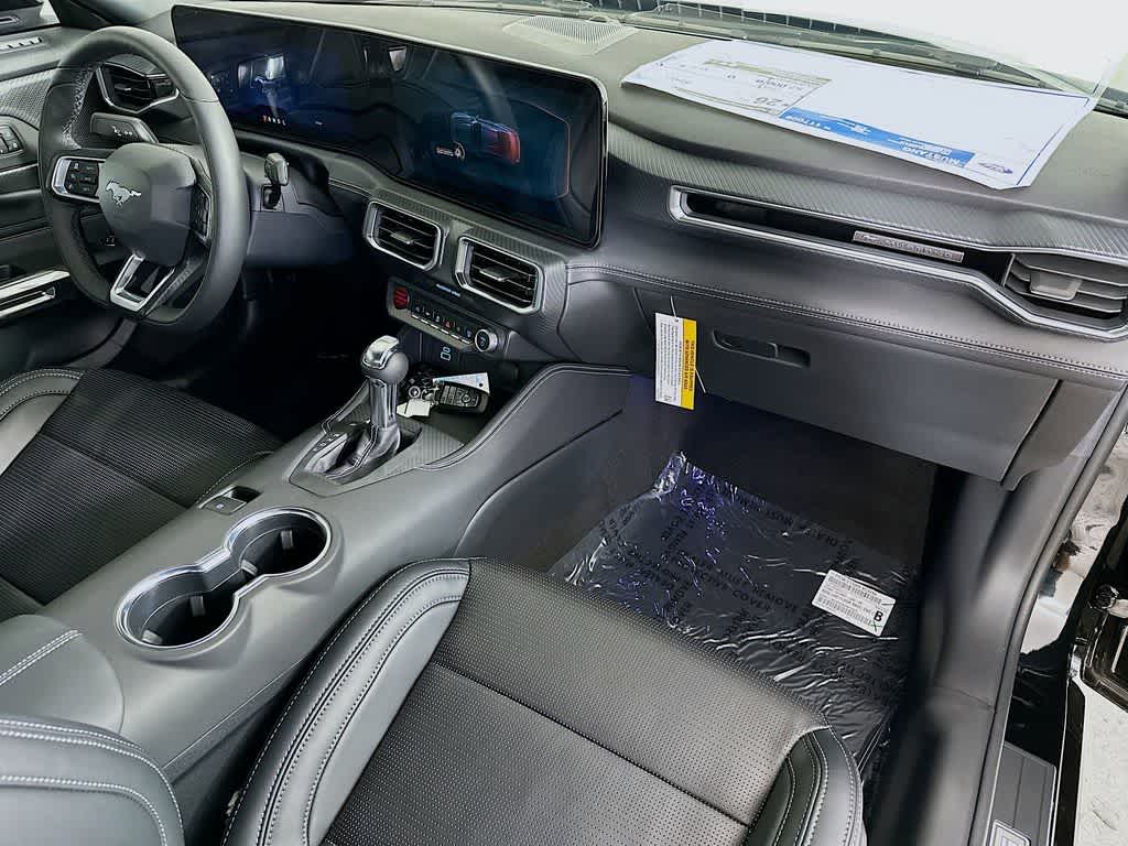 Thumbnail: 2025 Ford Mustang - 31