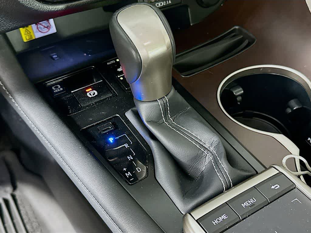 Thumbnail: 2022 Lexus RX - 19