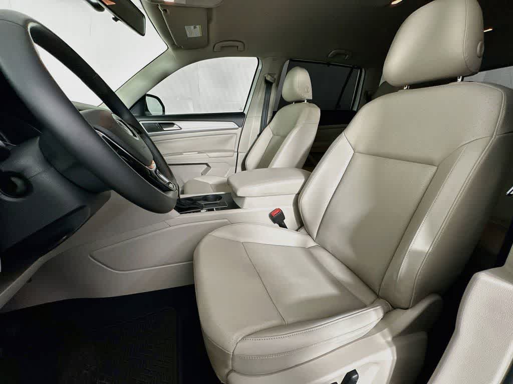 Thumbnail: 2018 Volkswagen Atlas - 12