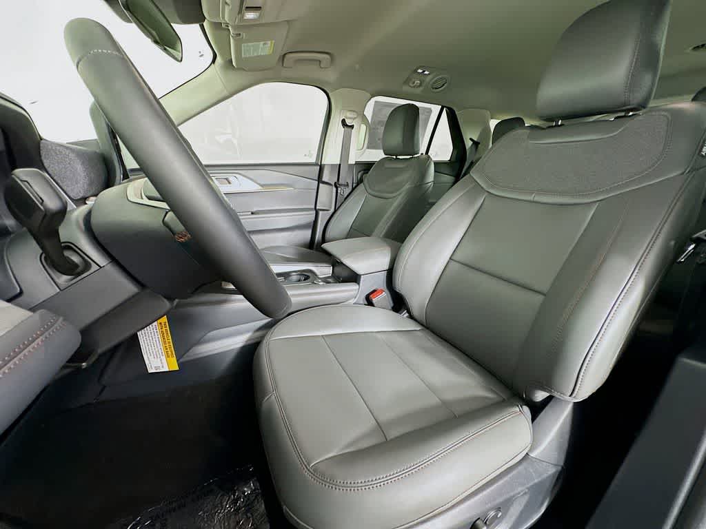 Thumbnail: 2025 Ford Explorer - 12