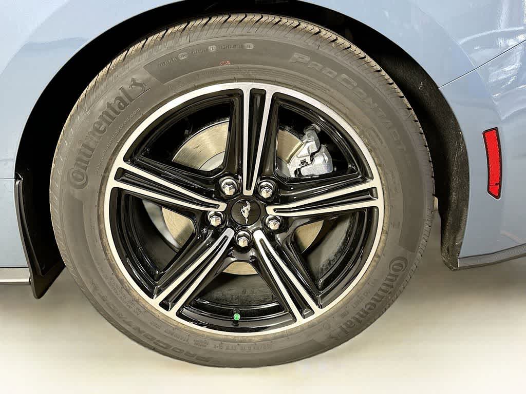 Thumbnail: 2025 Ford Mustang - 8