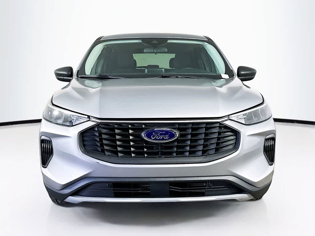 Thumbnail: 2023 Ford Escape - 7