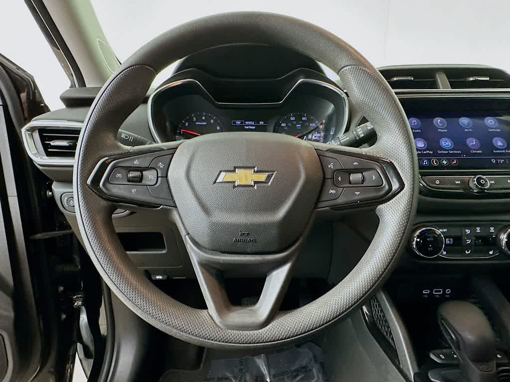 Thumbnail: 2023 Chevrolet TrailBlazer - 15