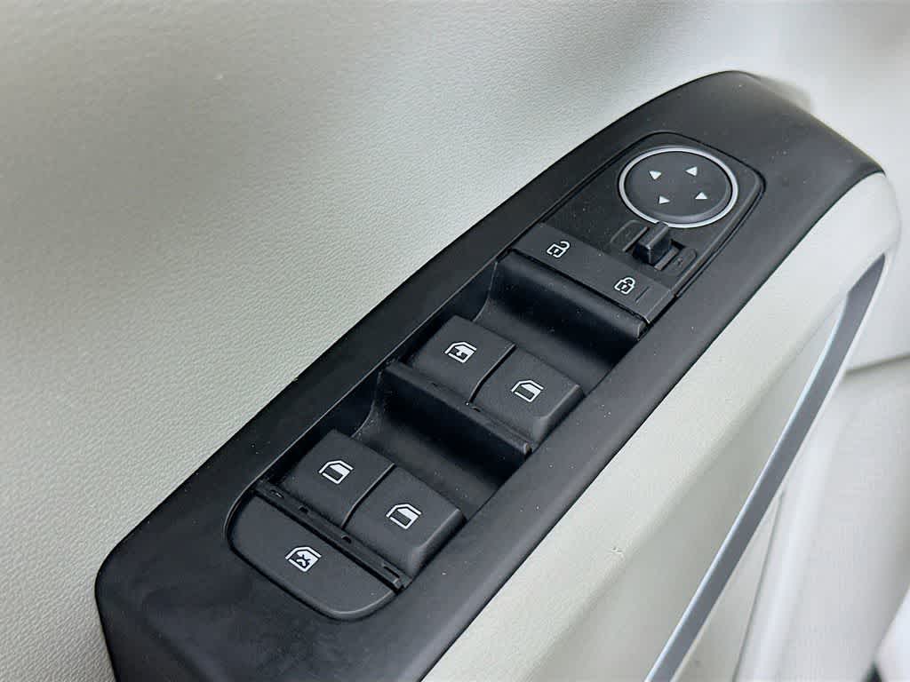 Thumbnail: 2023 Kia Soul - 27