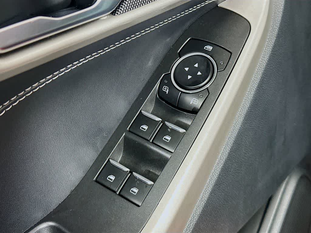 Thumbnail: 2022 Ford Explorer - 29