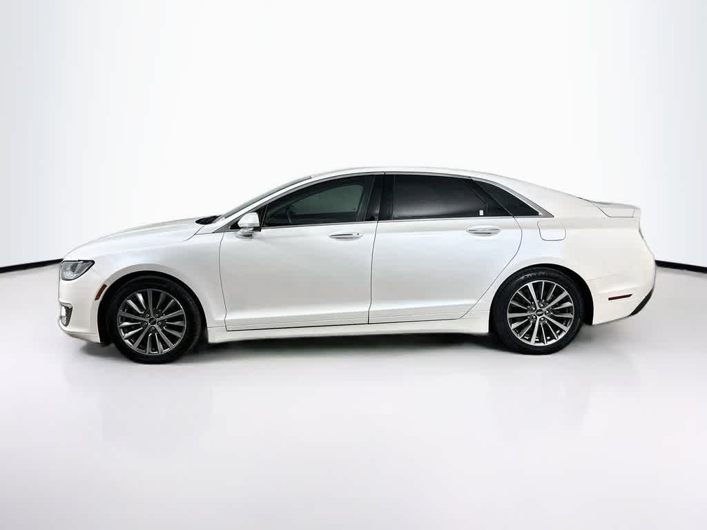 Thumbnail: 2020 Lincoln MKZ - 3