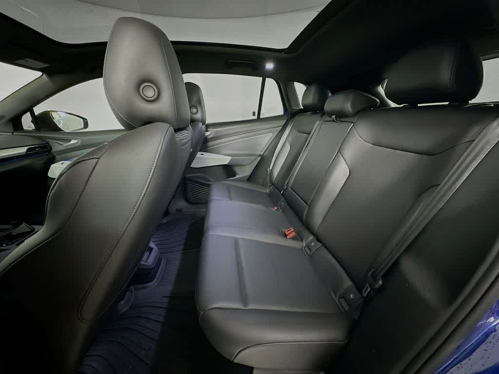 Thumbnail: 2021 Volkswagen ID.4 - 12