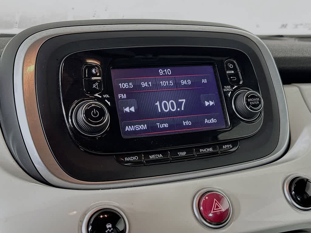 Thumbnail: 2016 Fiat 500X - 15