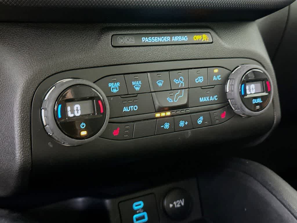 Thumbnail: 2021 Ford Bronco Sport - 18