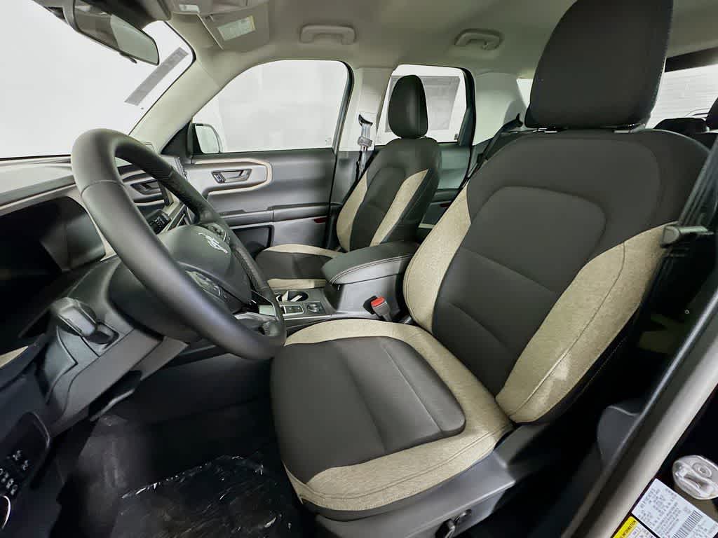 Thumbnail: 2025 Ford Bronco Sport - 12