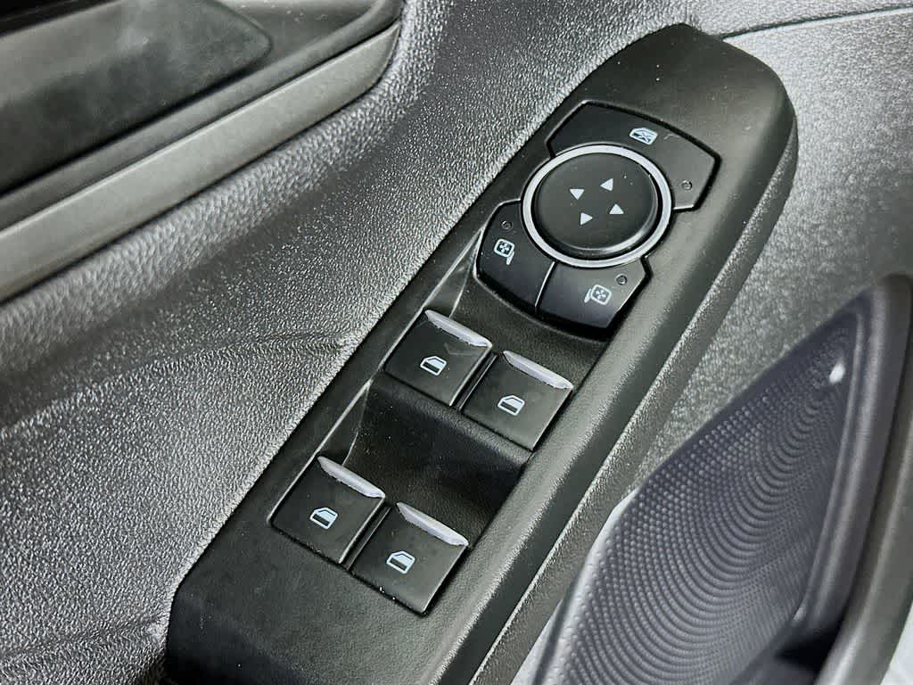 Thumbnail: 2023 Ford Escape - 30