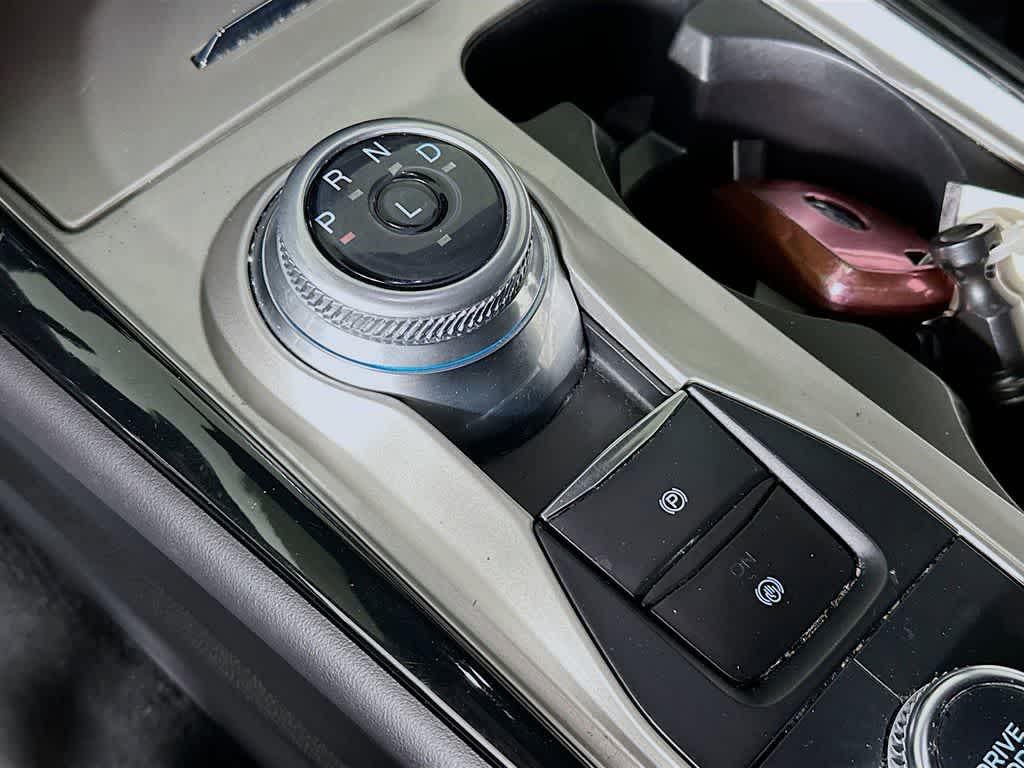 Thumbnail: 2022 Ford Explorer - 19