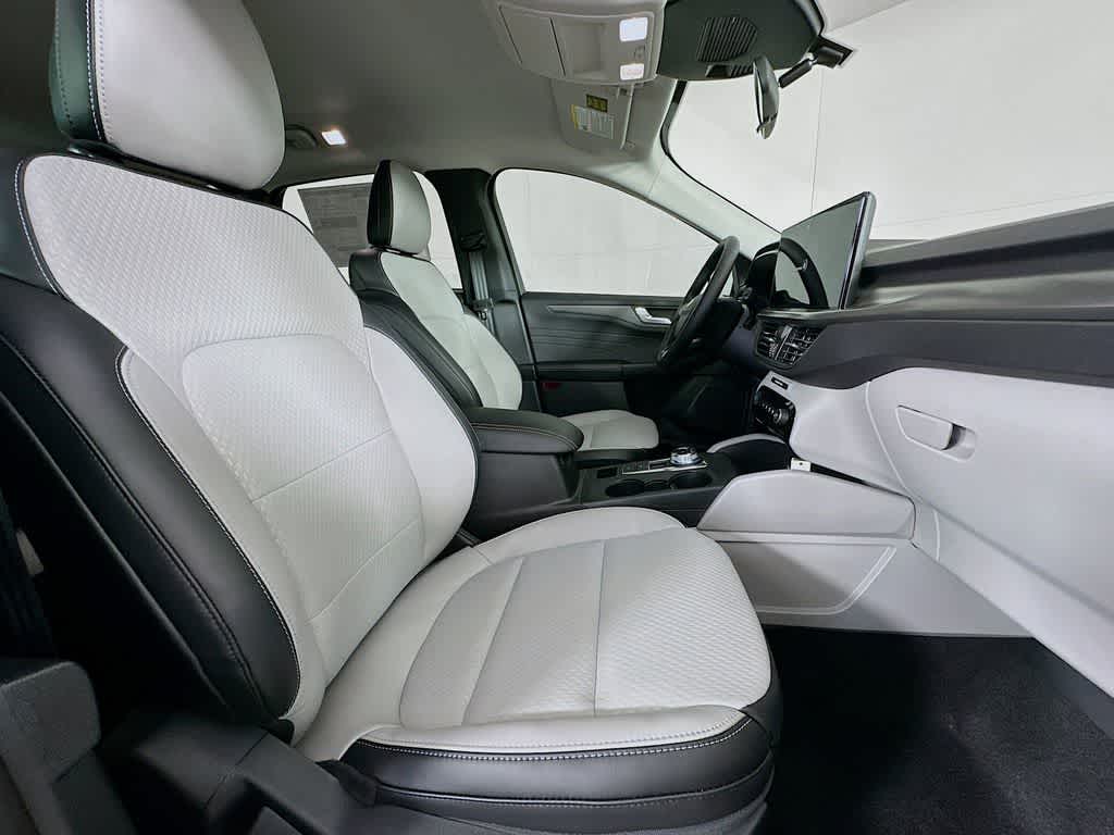 Thumbnail: 2025 Ford Escape - 14