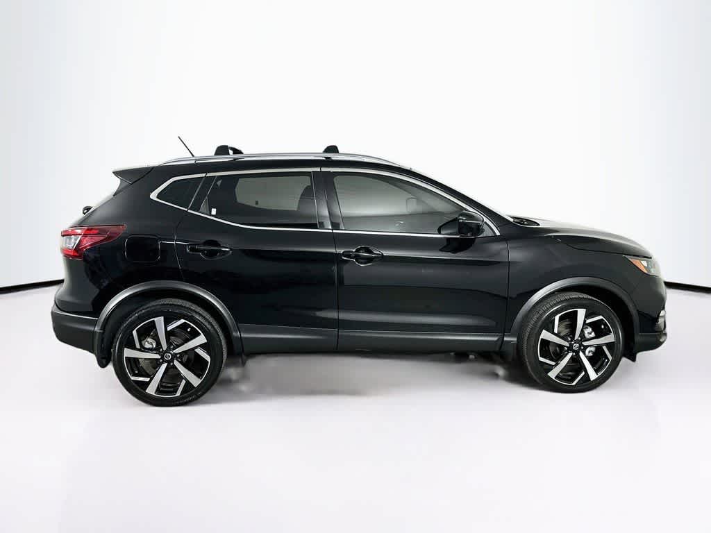 Thumbnail: 2022 Nissan Rogue Sport - 26