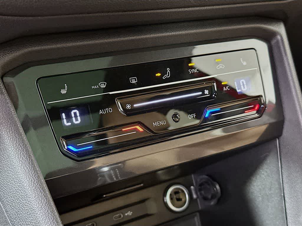 Thumbnail: 2024 Volkswagen Tiguan - 18