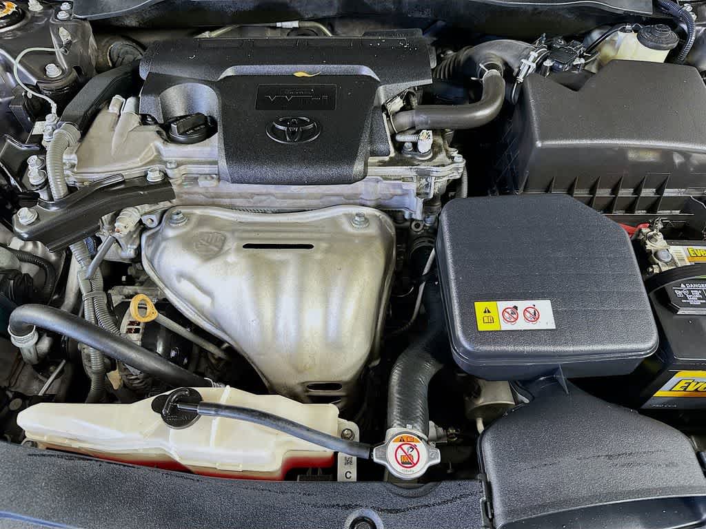 Thumbnail: 2017 Toyota Camry - 9