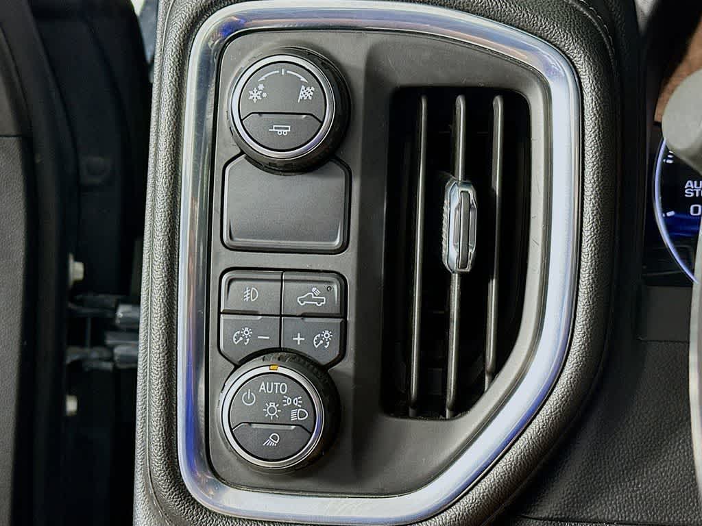 Thumbnail: 2019 Chevrolet Silverado 1500 - 26