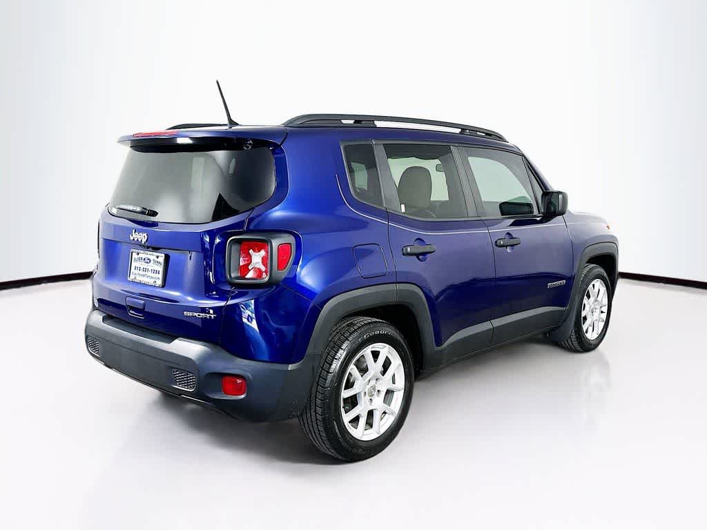 Thumbnail: 2019 Jeep Renegade - 24