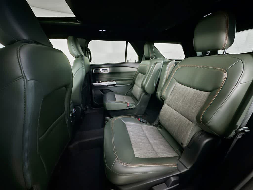 Thumbnail: 2022 Ford Explorer - 14