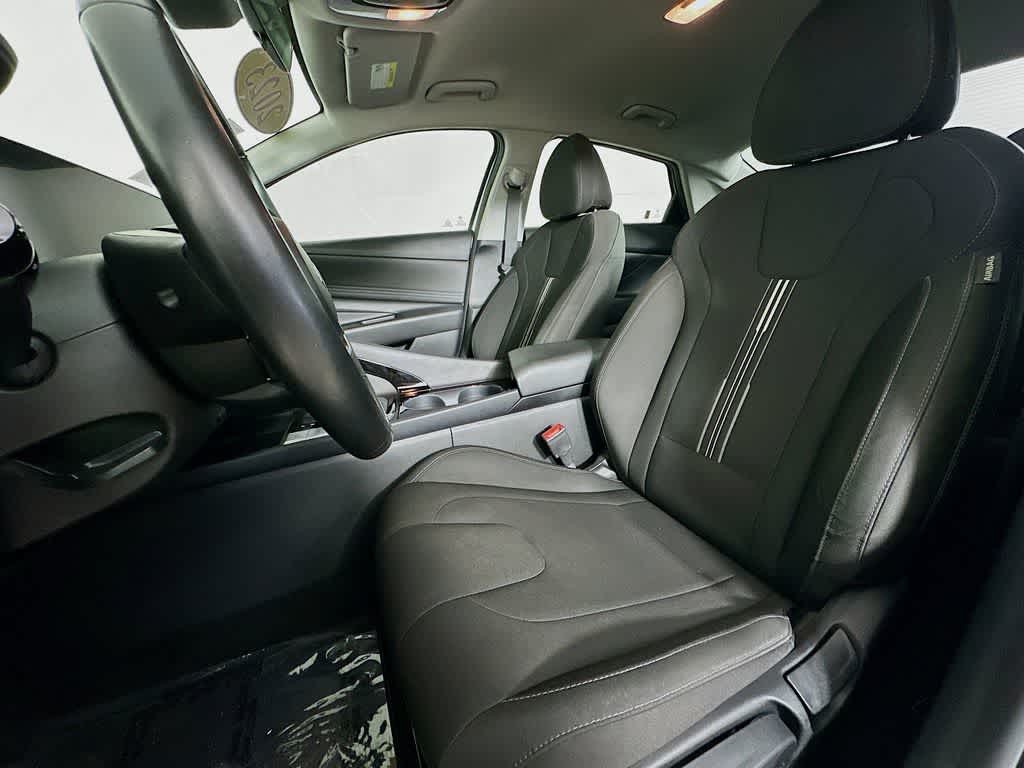 Thumbnail: 2023 Hyundai Elantra - 11