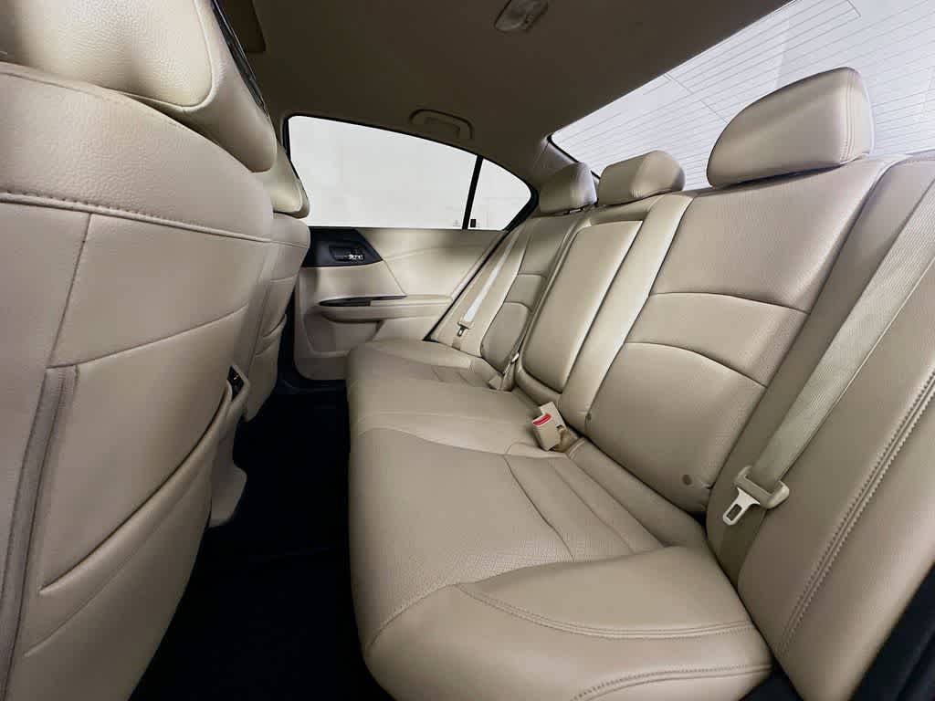 Thumbnail: 2015 Honda Accord - 14
