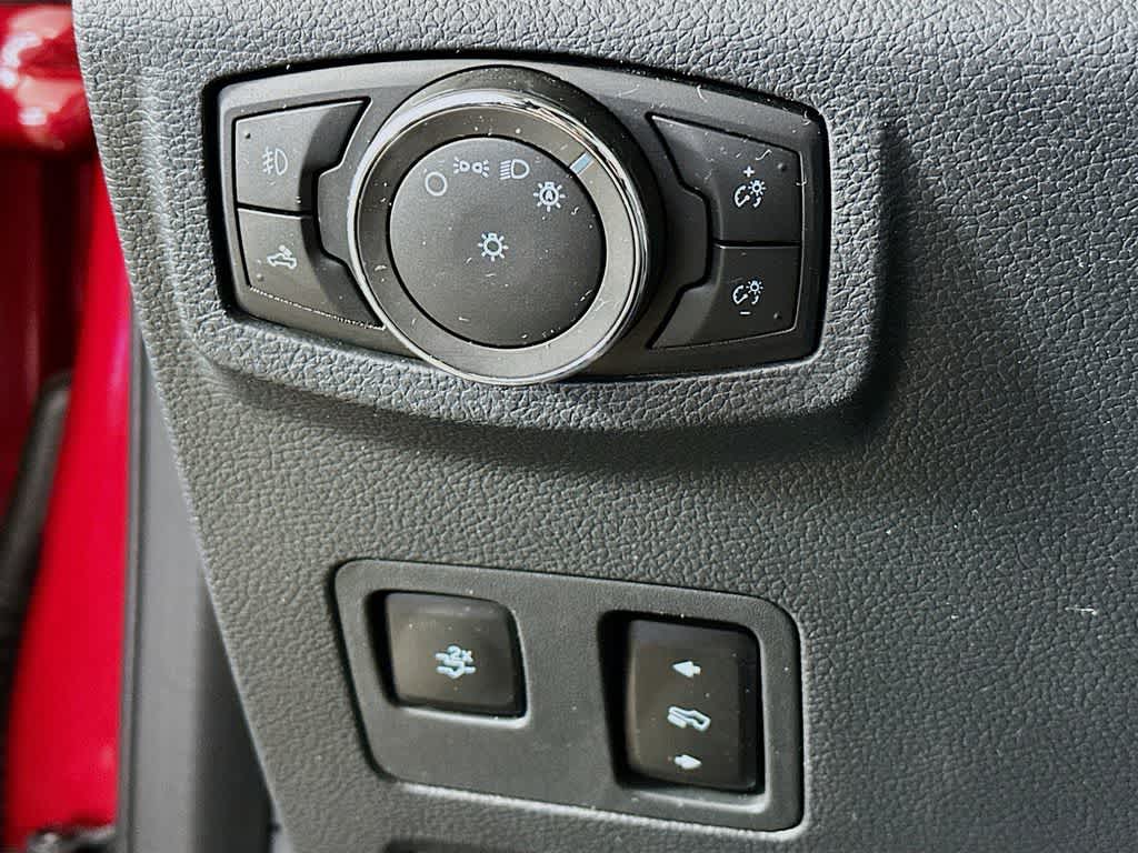 Thumbnail: 2022 Ford Econoline - 27