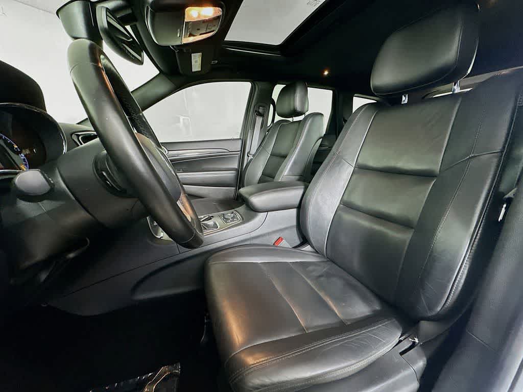 Thumbnail: 2019 Jeep Grand Cherokee - 11