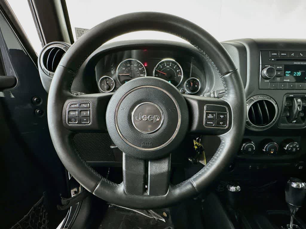 Thumbnail: 2017 Jeep Wrangler - 15