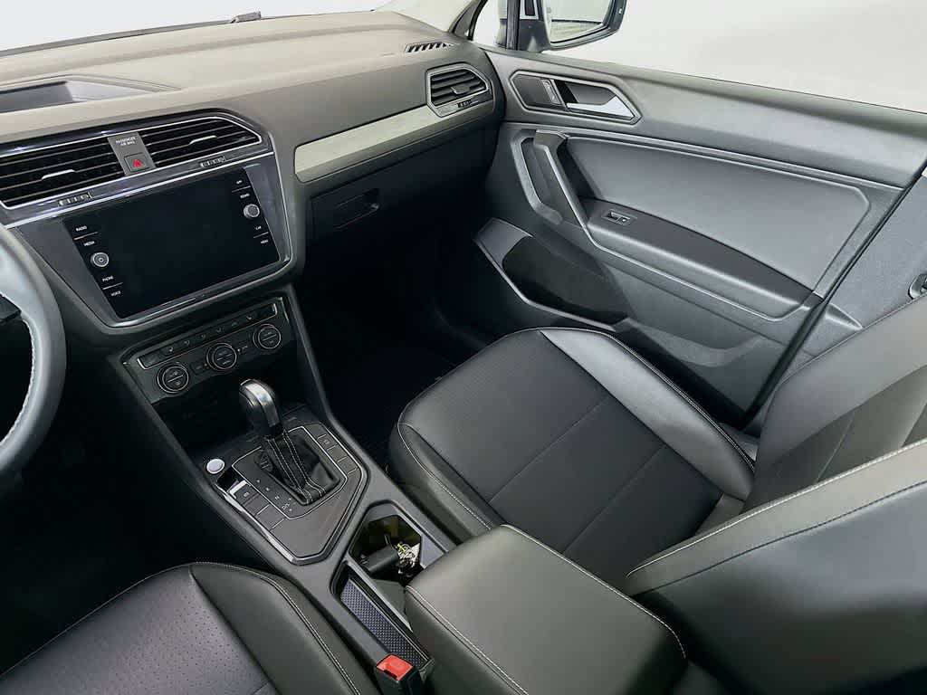 Thumbnail: 2021 Volkswagen Tiguan - 11