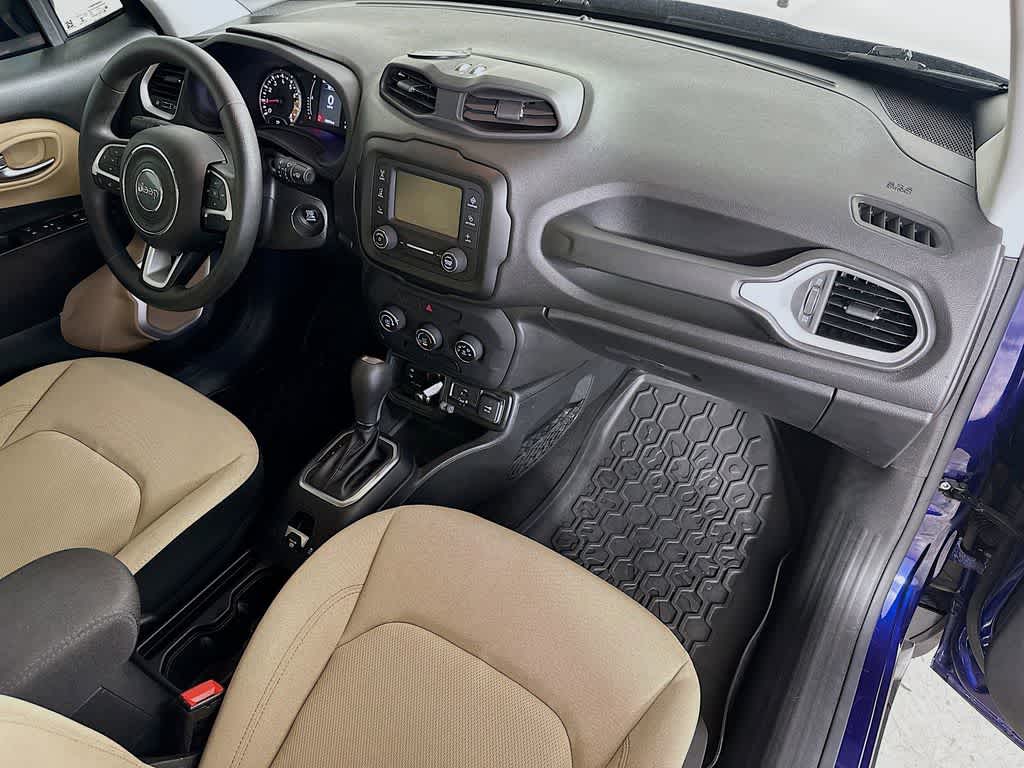 Thumbnail: 2019 Jeep Renegade - 31