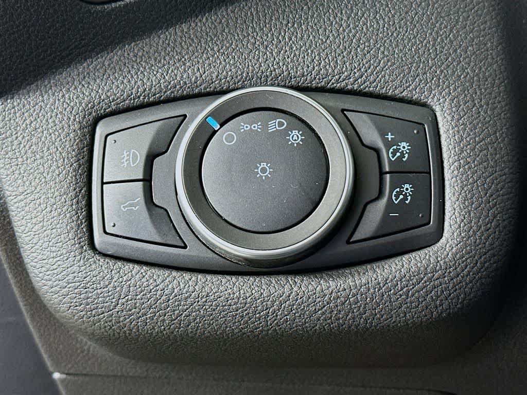 Thumbnail: 2017 Ford Escape - 26