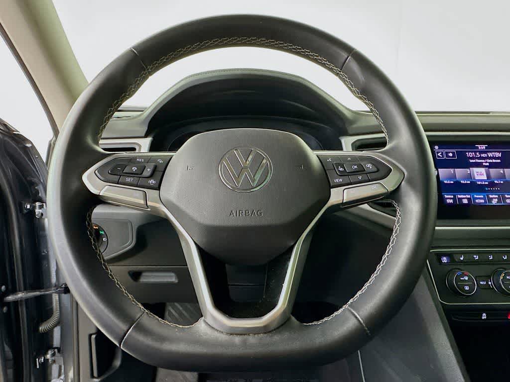 Thumbnail: 2021 Volkswagen Atlas - 16