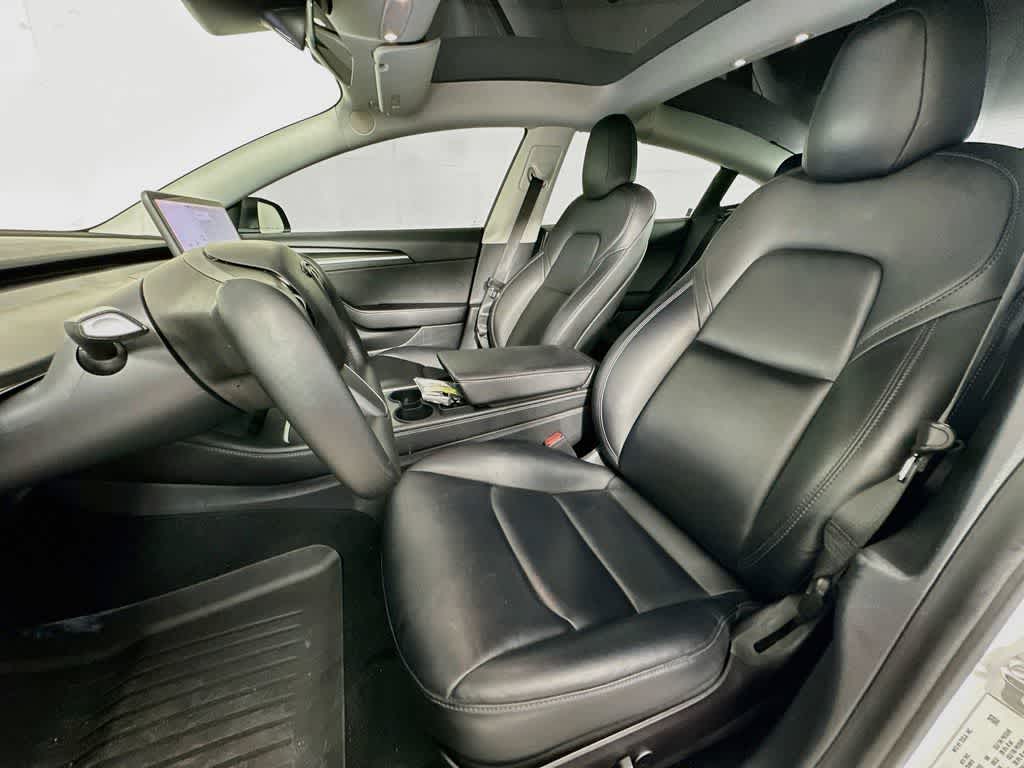 Thumbnail: 2021 Tesla Model 3 - 11