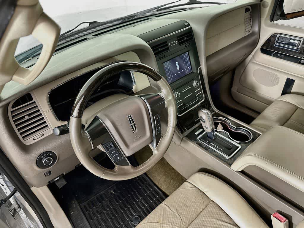 Thumbnail: 2016 Lincoln Navigator - 2