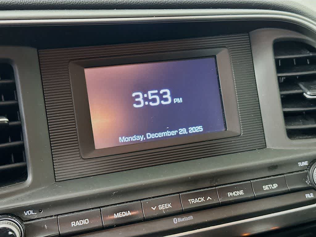 Thumbnail: 2020 Hyundai Elantra - 16