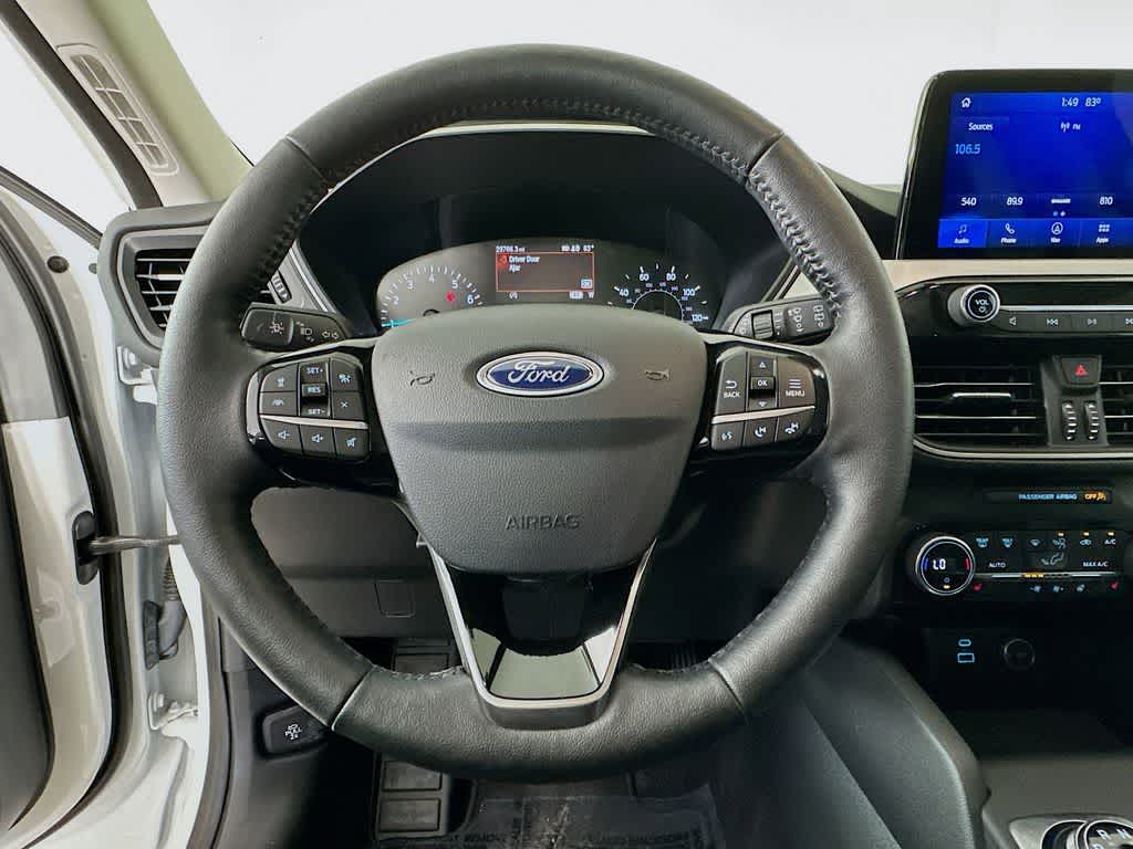 Thumbnail: 2021 Ford Escape - 16