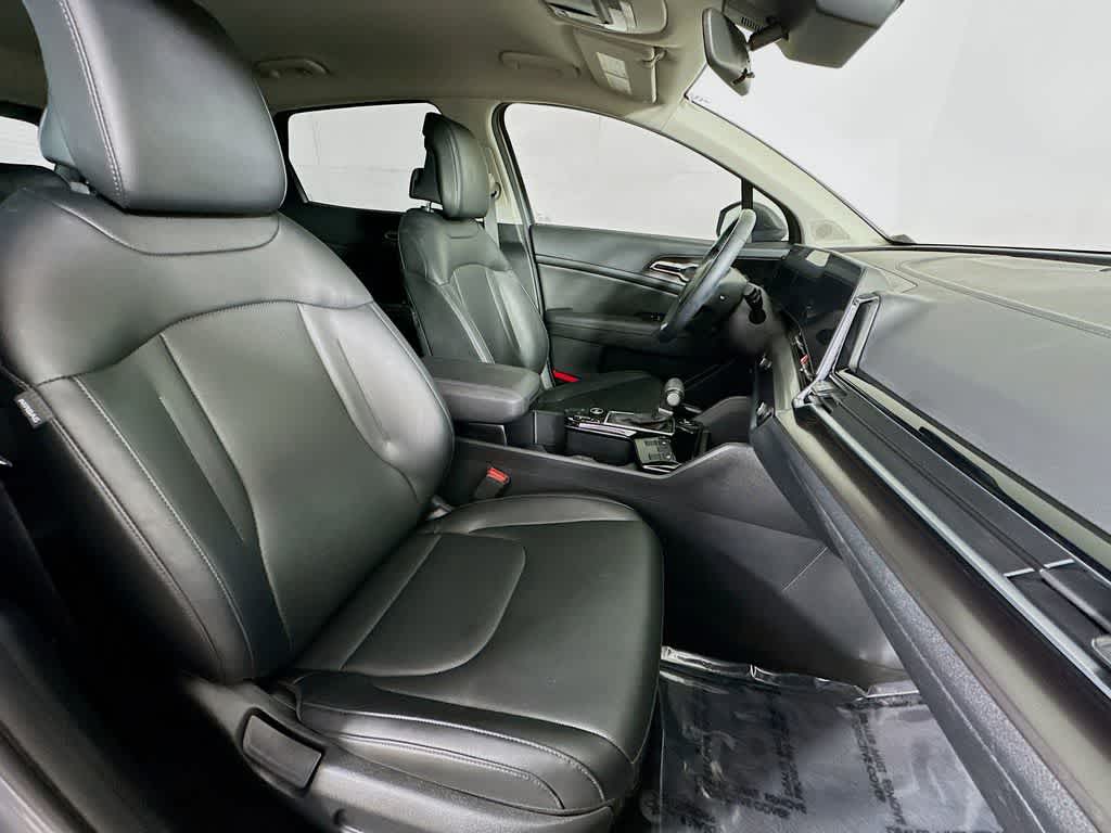 Thumbnail: 2025 Kia Sportage - 14