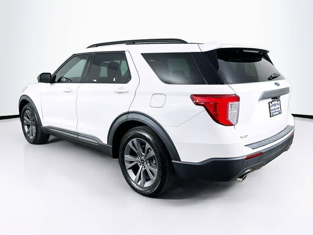 Thumbnail: 2021 Ford Explorer - 4