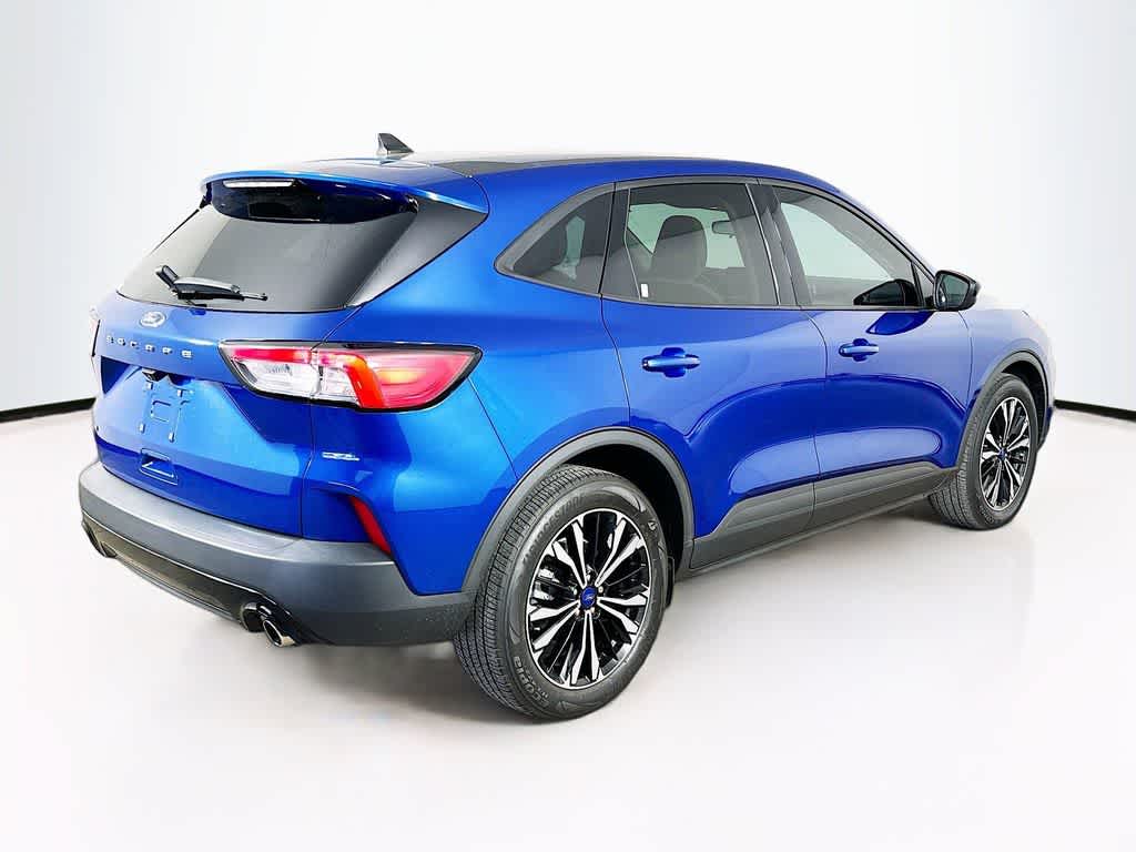 Thumbnail: 2022 Ford Escape - 25