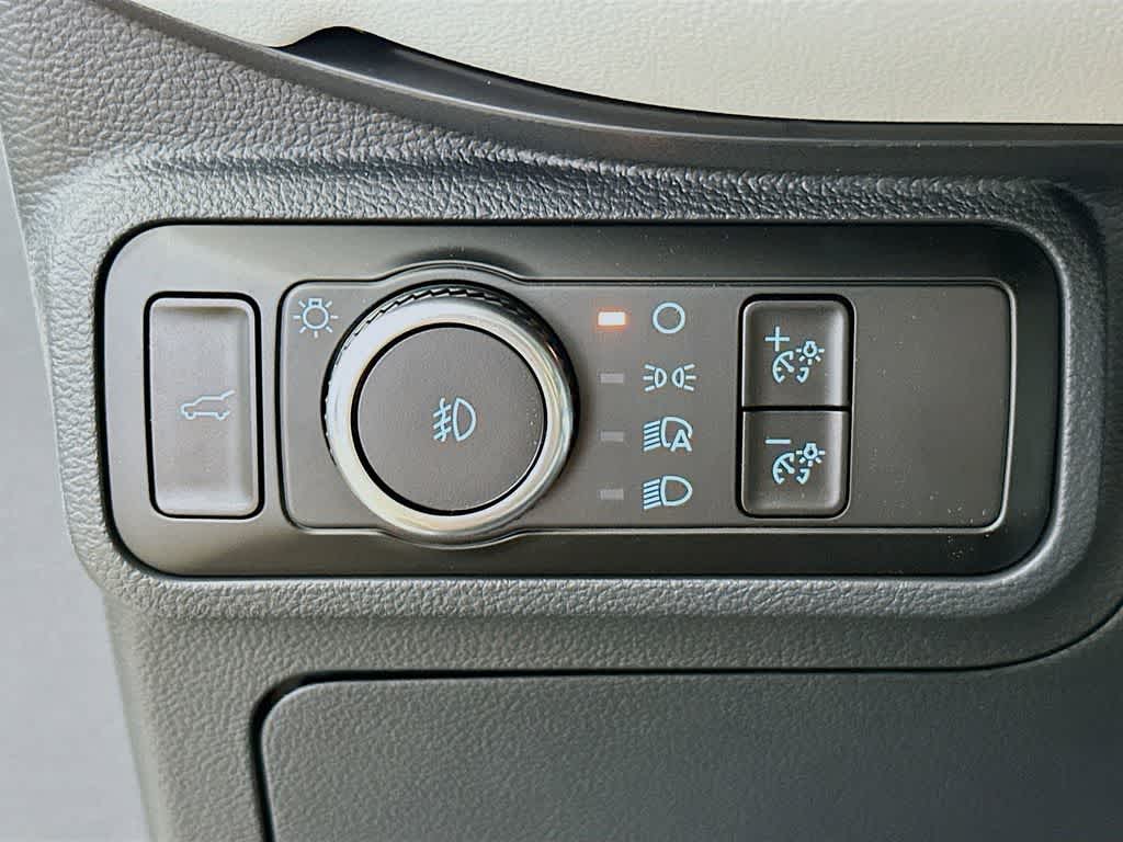 Thumbnail: 2025 Ford Explorer - 26