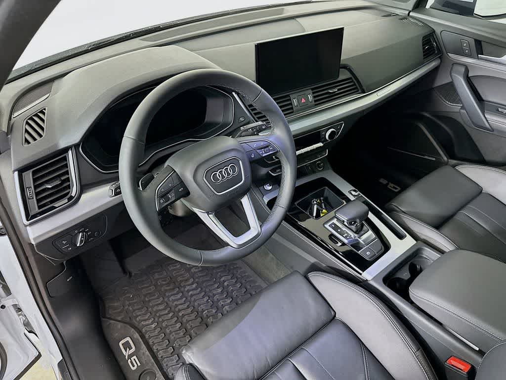 Thumbnail: 2023 Audi Q5 - 2
