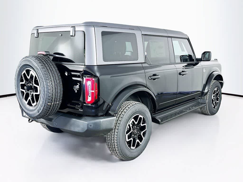 2025 Ford Bronco Outer Banks 24