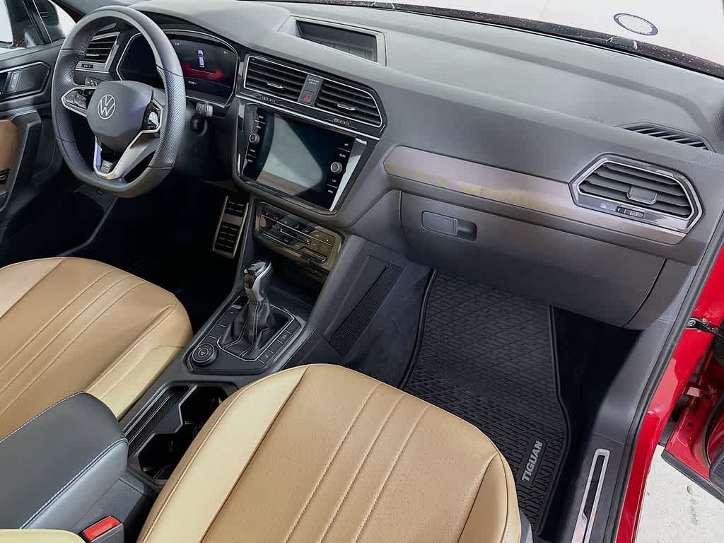 Thumbnail: 2024 Volkswagen Tiguan - 32