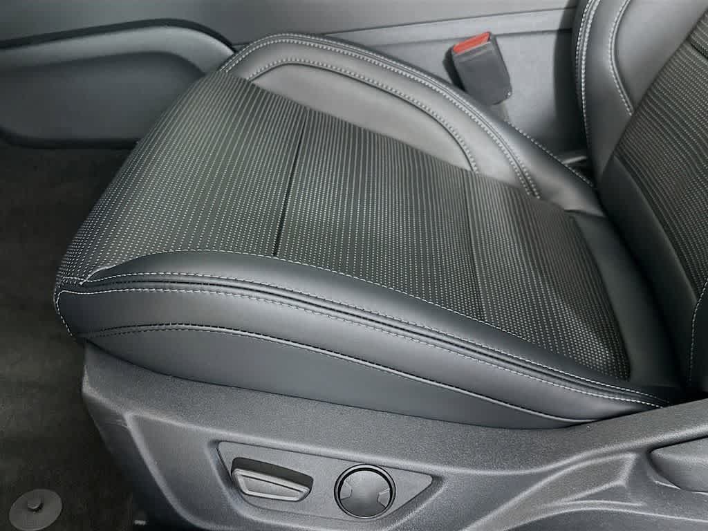 Thumbnail: 2025 Ford Mustang - 29