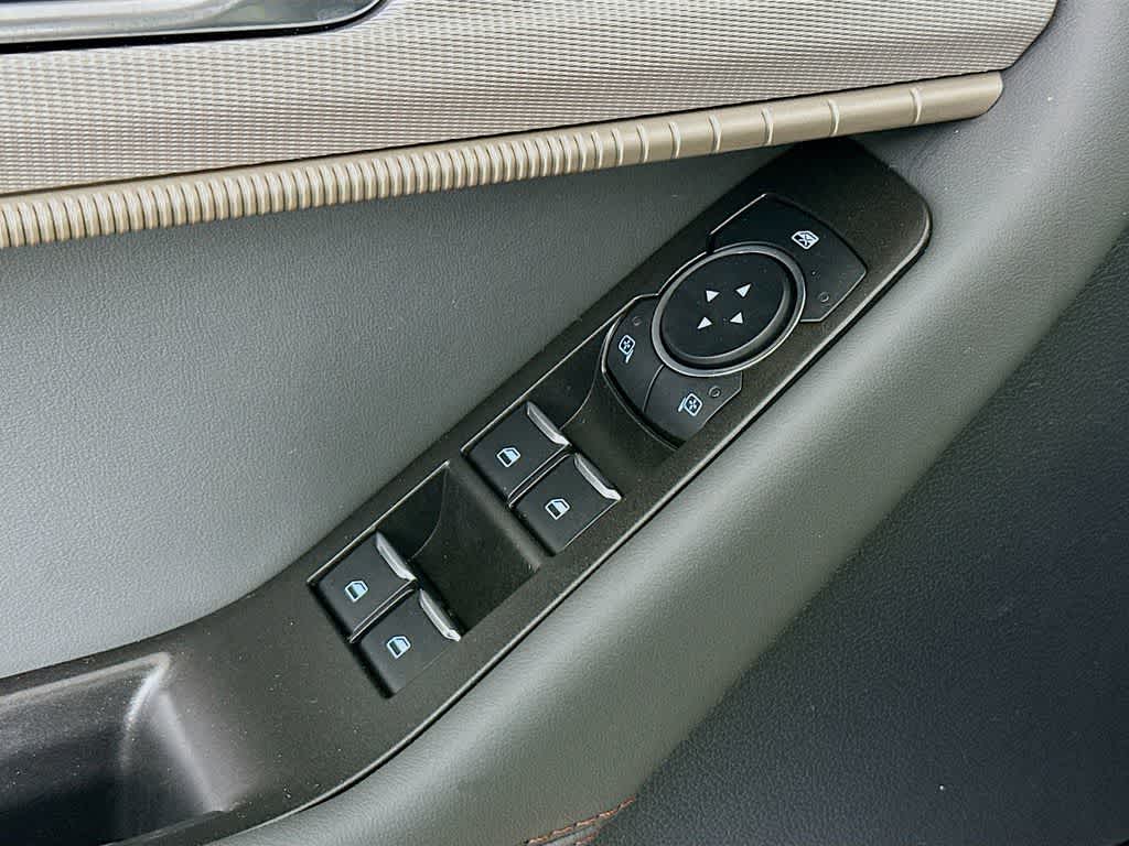 Thumbnail: 2025 Ford Explorer - 30